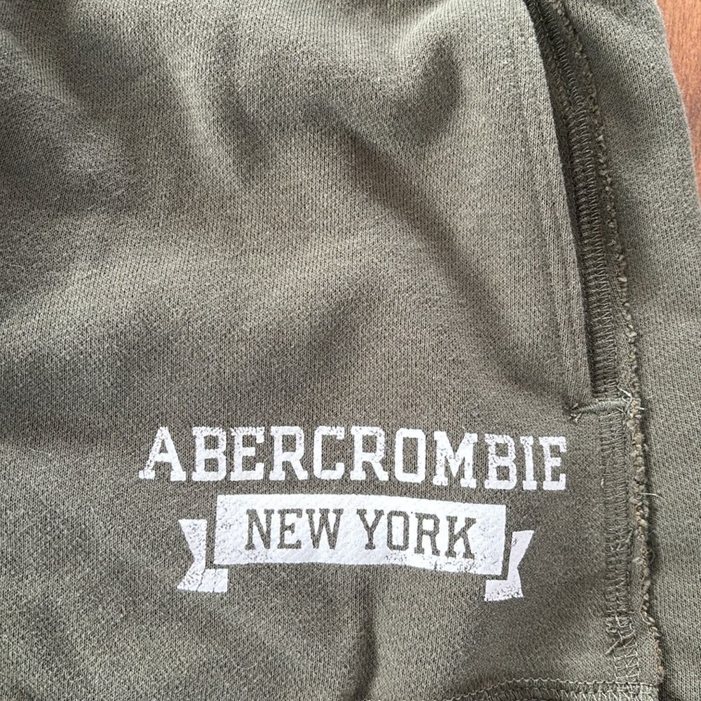 Abercrombie & Fitch terry cotton blend shorts NWT Xsmall